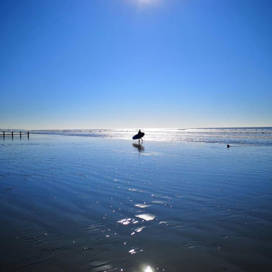 Hightide - Bracklesham Bay Apartment ชิชิสเตอร์ ภายนอก รูปภาพ