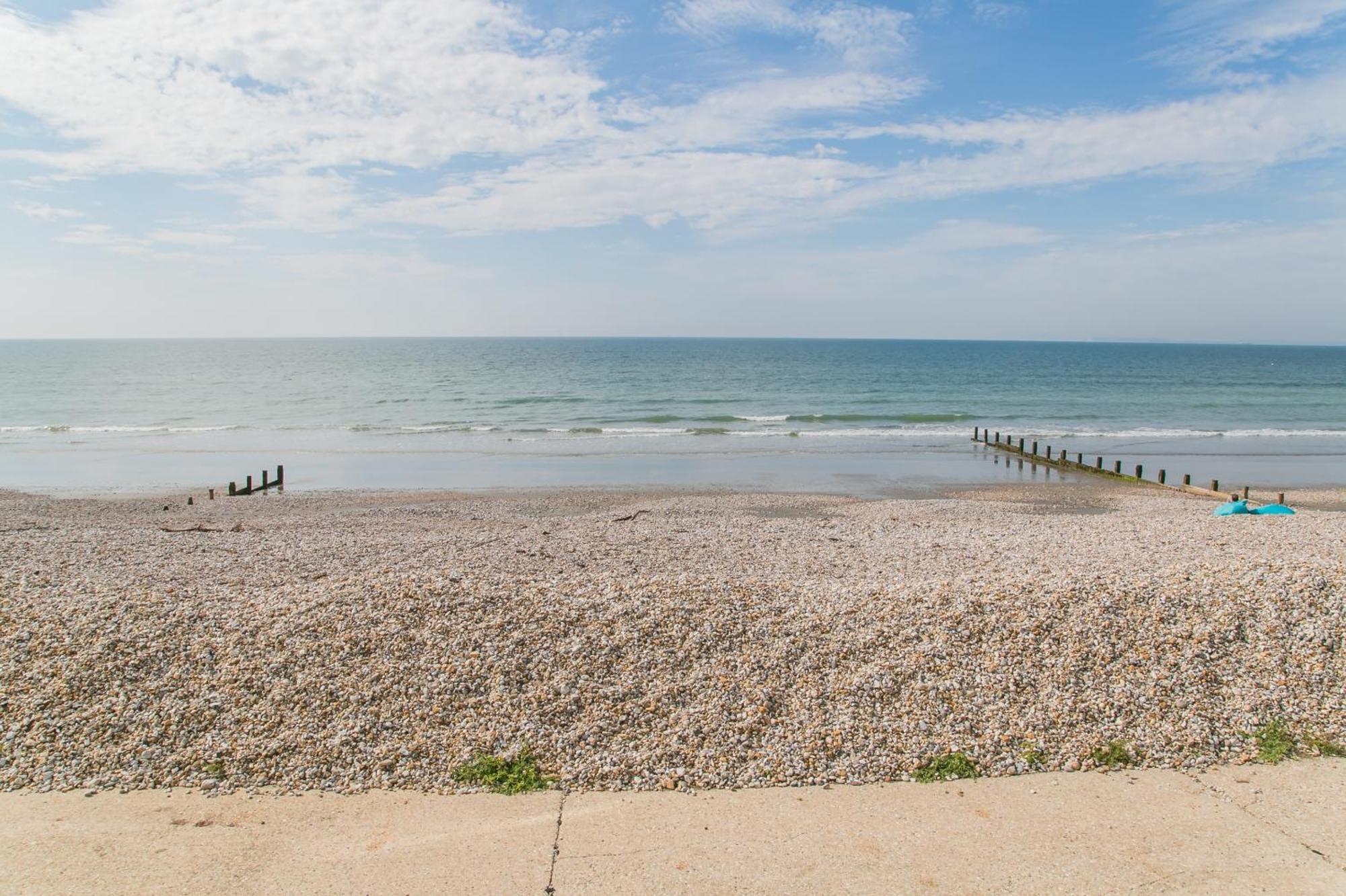 Hightide - Bracklesham Bay Apartment ชิชิสเตอร์ ภายนอก รูปภาพ